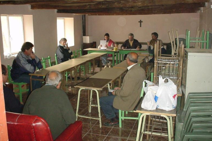 Concejo en Santovenia del Monte en el año 2000
