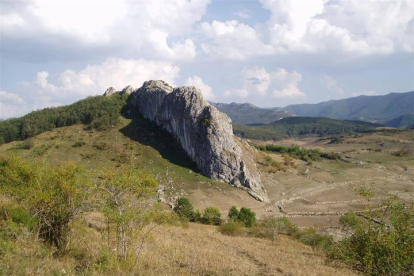 Megabloque calcareo al sureste de Rucayo. IGME