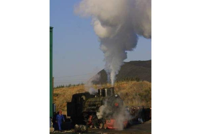 La 31, que debe tirar del tren turístico, en el 2001.