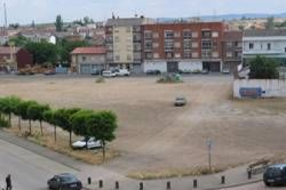 El Ayuntamiento creará en la plaza de San Roque, en la imagen, un aparcamiento en superficie