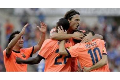 Los jugadores del Barcelona celebran su victoria.