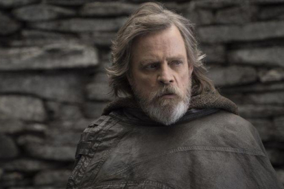 Mark Hamill, en el papel de Luke Skywalker, en Star Wars. Los últimos Jedi.