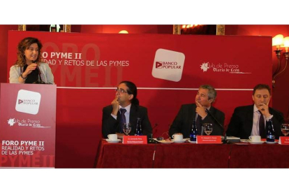 Begoña Hernández, Leonard Pera, Joaquín S. Torné y Tomás Castro, ayer durante el Foro Pyme II, organizado por Banco Popular y Diario de León.