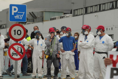 Protesta laboral en la factoría de LM en Ponferrada, en mayo de 2022. L. DE LA MATA