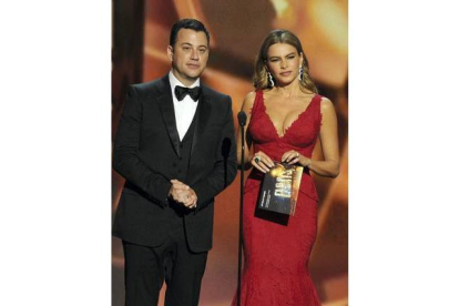 Jimmy Kimmel y Sofia Vergara, durante la gala KEVIN WINTER | AFP
