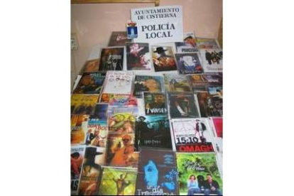 Parte del material incautado a dos «top manta» en el mercado
