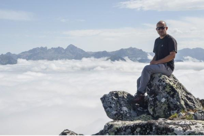 Javier Fernández Santín comparte en el blog ‘De cima en cima’ su pasión por la montaña