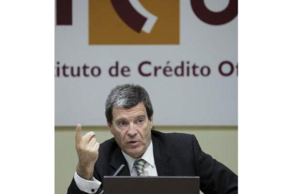 El presidente del Instituto Oficial de Crédito, Aurelio Martínez