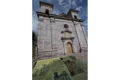 La llamada 'Catedral de la Montaña', en Lois, que cumple 250 años