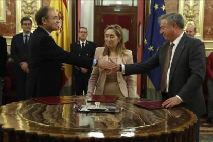 Firma de un convenio entre RTVE y las Cortes la semana pasada