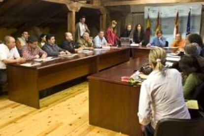 Los ayuntamientos y asociaciones implicados en el proyecto se reunieron ayer en Benavente