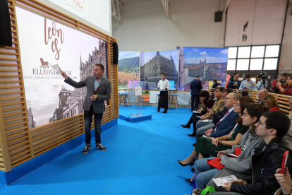 Presentación de la ruta modernista de León ligada a Gaudí.