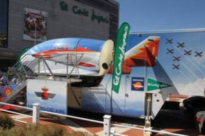 El emulador está ubicado en el parque colindante con El Corte Inglés y funcionará hoy durante todo e