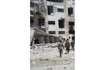 Los bombardeos y la guerra han destruido la ciudad. EFE