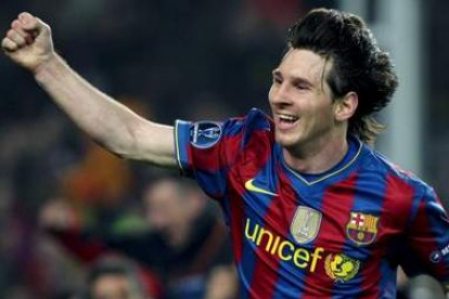 Leo Messi, celebra su cuarto gol, y cuarto de su equipo frente al Arsenal.