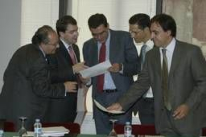 Mañueco presidió la reunión del consejo territorial