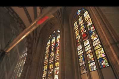 La catedral de la ciudad conserva unas impresionantes vidrieras renacentistas y manieristas.