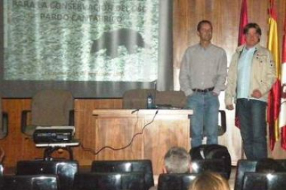 José Luis García y Secundino Vicente, en la charla.