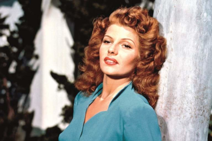 Rita Hayworth es una de las cuatro actrices sobre las que trata el libro ‘Diosas de Hollywood’.