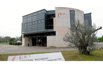 Imagen de uno de los edificios del parque tecnológico de Boecillo, en Valladolid. DL