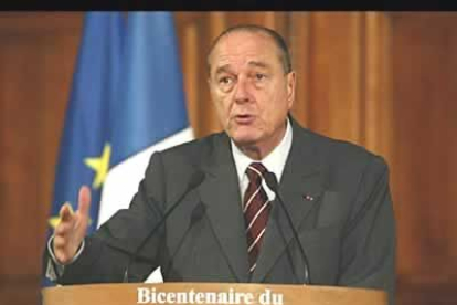 El presidente Jacques Chirac ha telefoneado al rey Juan Carlos «para expresarle sus condolencias y la solidaridad de Francia luego de los terribles atentados de Madrid».