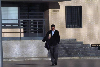 El expresidente de Baleares Jaume Matas, saliendo de la cárcel con un permiso, en octubre del 2014.