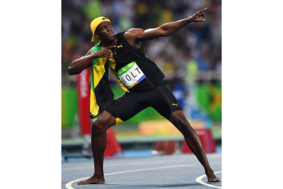 Usain Bolt celebra la victoria nada más concluir la carrera de los 100 metros lisos. LUKAS COCH