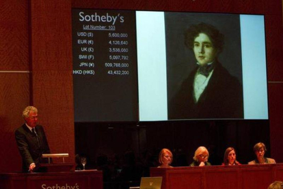 Un subastador ofrece la obra "Retrato de Mariano Goya" del pintor José Francisco de Goya, en Nueva York