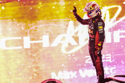 Verstappen celebra el campeonato del mundo. ALI HAIDER