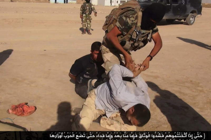 Imagen de un asesinato perpretrado por Estado Islámico. ALBARAKA NEWS