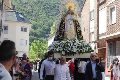 San José Obrero procesionó con la Virgen de la Estrella. ANA F. BARREDO