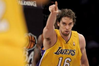 Gasol cierra su renovación por tres temporadas.