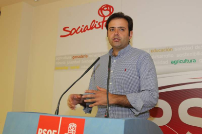 Tino Rodríguez criticó el desamparo de los ganaderos.