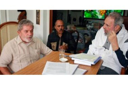 Fidel Castro habla con el Presidente de Brasil, Luis Inácio Lula da Silva, la semana pasada.