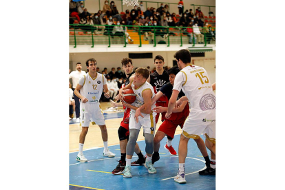 E.Leclerc Caja Rural y Basket León firmaron un partido igualado. MARCIANO