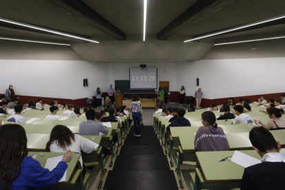 Una de las últimas pruebas realizadas en la Universidad de León. FERNANDO OTERO