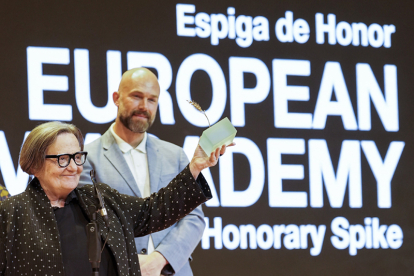La presidenta de la Academia de Cine Europeo y directora de cine, la polaca Agnieszka Holland, presenta su película 'GreenBorder'.FE / NACHO GALLEGO.