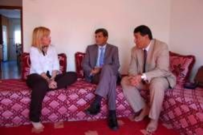 Concepción Rodríguez con los representantes de la República Árabe Saharaui