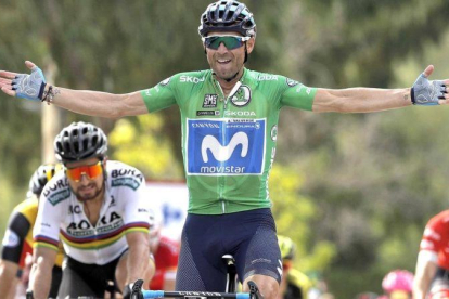 Alejandro Valverde triunfa por delante de Peter Sagan en la octava etapa de la Vuelta.