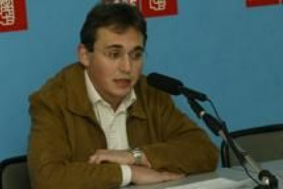 El candidato socialista, Sergio Santín, puede ser el nuevo alcalde merced a un pacto con IU