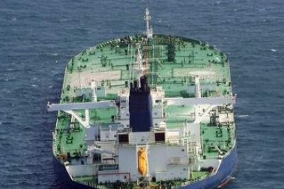 Foto cedida por US Navy Visual Service del petrolero saudí «Sirius Star»