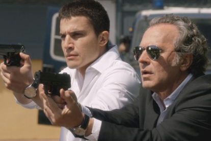Álex González y José Coronado, en el último episodio de 'El Príncipe'.