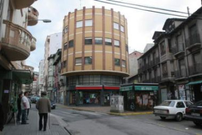 La plaza del Cristo, con el edificio del antiguo Teatro Adriano a la derecha.