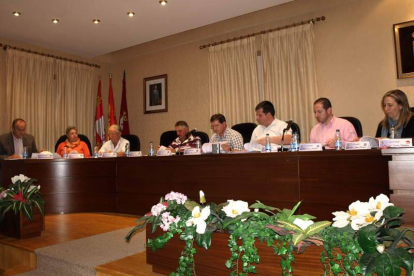 Un momento de la sesión plenaria celebrada el pasado miércoles en Boñar.