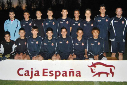 Formación de la Cultural que marcha líder invicta de la 1.ª División Provincial Cadete.