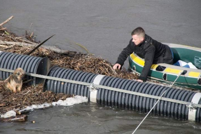 Operativo del rescate montado en el río Boeza.