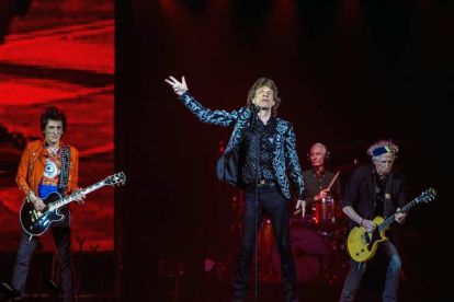 The Rolling Stones, en 2017 en un concierto con Charlie Watts, fallecido en 2021. PAUL BERGEN