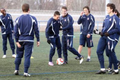 El optimismo vuelve a la plantilla de la Cultural después del empate conquistado frente al Alavés.