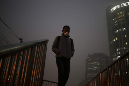El cielo de Pekín no llegó a registrar el gris intenso de otras ocasiones.