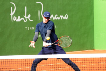 Jamie Murray, que jugará el partido de dobles con Gran Bretaña, entrena en Marbella.